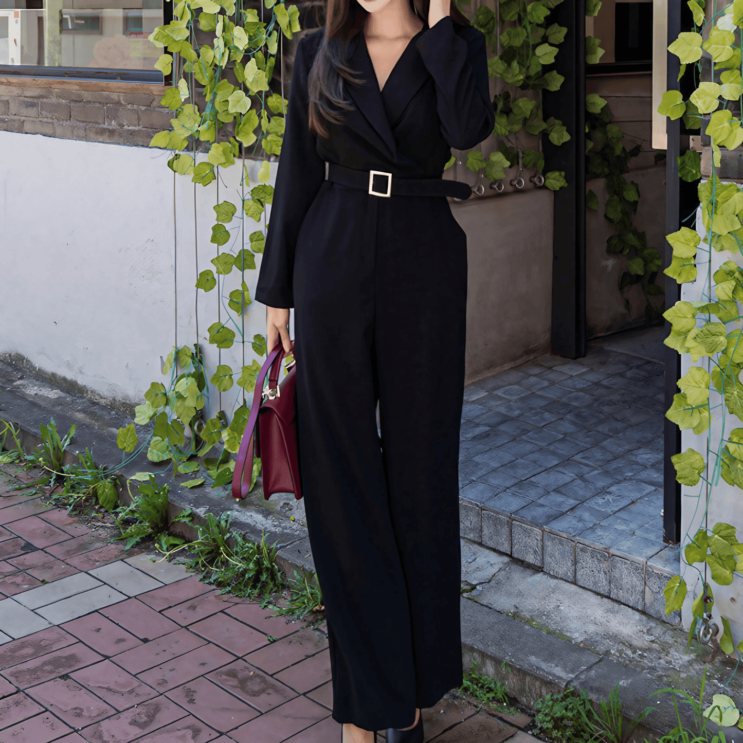 エレガントブラックジャンプスーツ