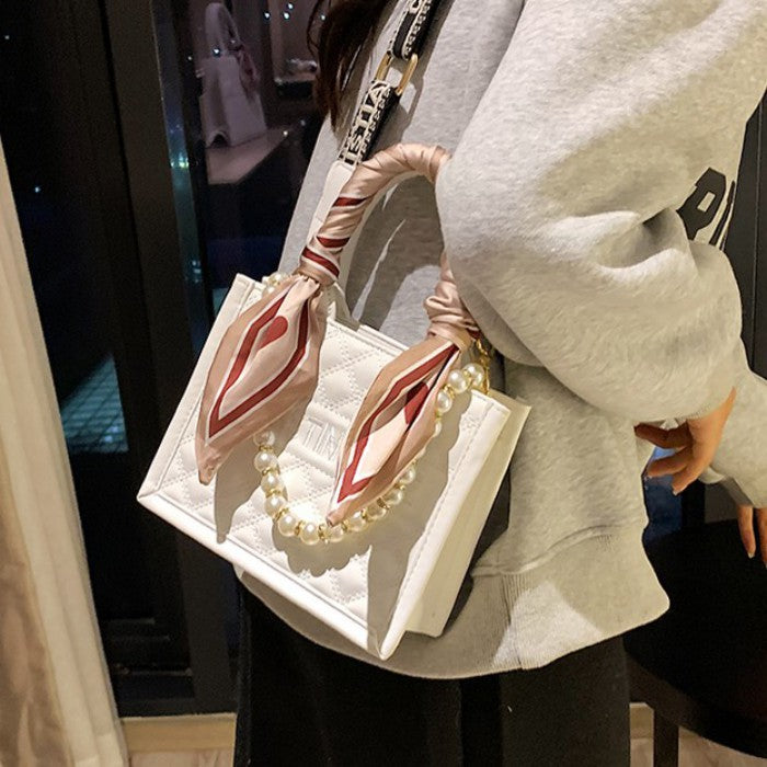 ハートスカーフレザースクエアバッグ