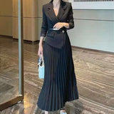 アシンメトリープリーツワンピース