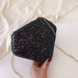 Diamond-Shaped Chain Shoulder Bag
